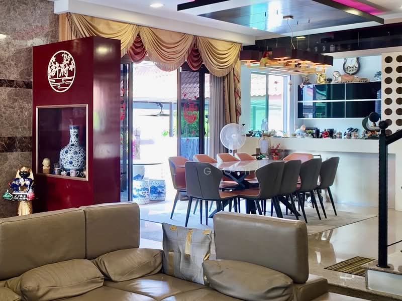 LANDED7772@3 STOREY DETACHED CLOSE TO MRT, Eunos Mrt, 7 Bedrooms, 6,500 sqft, Detached House For Sale, by K L Goh, 500241269 - Living Room - PropertyGuru.com.sg