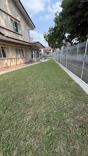 Jalan Dermawan, Jalan Dermawan, 4 Bedrooms, 2,500 sqft, Corner Terrace For Sale, by Jasmine Ong, 500241271 - Exterior - PropertyGuru.com.sg
