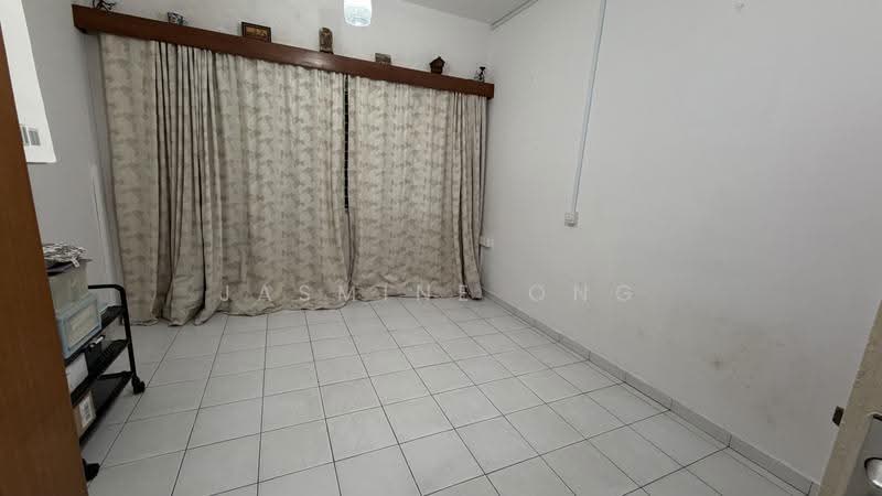 Hillview Garden Estate, Jalan Dermawan, Dairy Farm / Bukit Panjang / Choa Chu Kang, 4 Bedrooms, 2,500 sqft, Corner Terrace For Sale, by Jasmine Ong, 500241271 - Bedroom 4 - PropertyGuru.com.sg