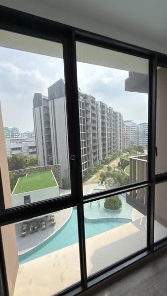 Norwood Grand, 2 Champions Way, Admiralty / Woodlands, 4 Bedrooms, 1,313 sqft, Condominium For Rent, by Eric Yam, 500241276 - Pool View - PropertyGuru.com.sg