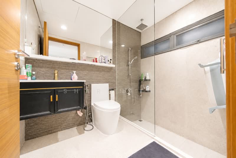 Woodhaven, 71 Woodgrove Avenue, 1 Bedroom, 624 sqft, Condominium For Sale, by Sharon Tan, 500241278 - Bathroom - PropertyGuru.com.sg