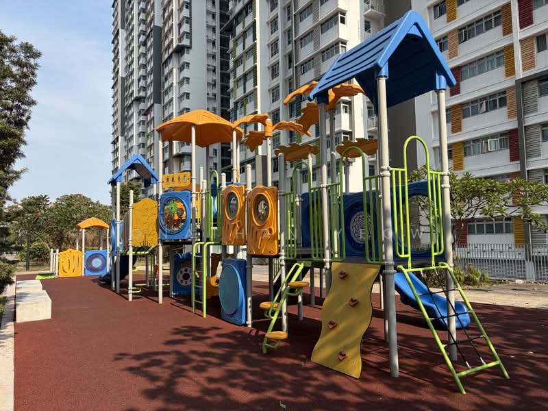 21 Teban Gardens Road, 21 Teban Gardens Road, Room Rental, 150 sqft, HDB Flat For Rent, by Jonathan Yeow, 500241283 - Exterior - PropertyGuru.com.sg