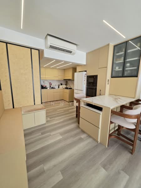 Hillview Regency, 26 Bukit Batok East Avenue 2, 3 Bedrooms, 1,119 sqft, Condominium For Sale, by Denny Lim, 500241284 - PropertyGuru.com.sg