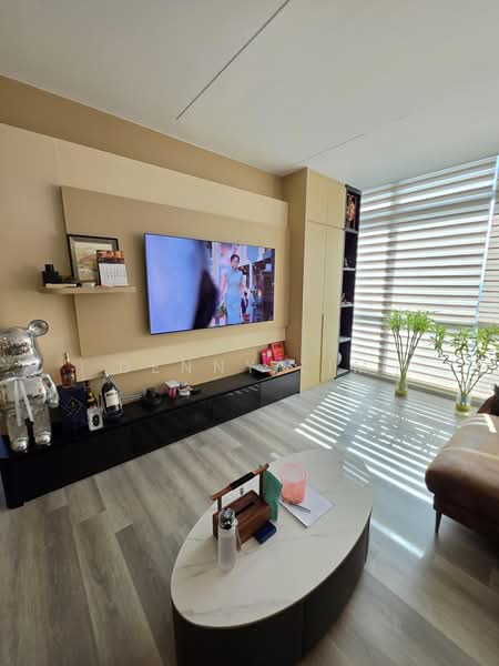 Hillview Regency, 26 Bukit Batok East Avenue 2, 3 Bedrooms, 1,119 sqft, Condominium For Sale, by Denny Lim, 500241284 - PropertyGuru.com.sg