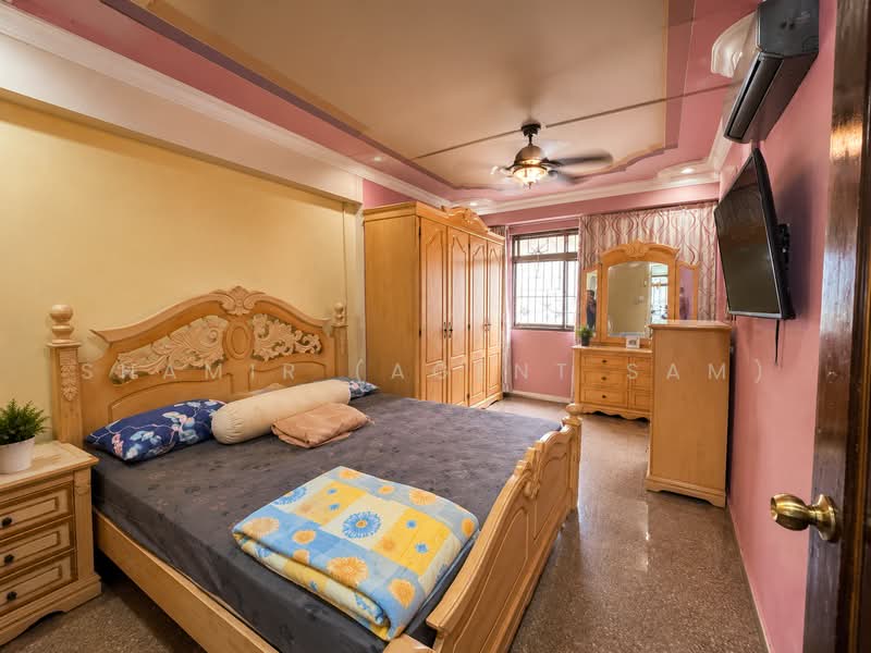 727 Woodlands Circle, 727 Woodlands Circle, 3 Bedrooms, 1,108 sqft, HDB Flat For Sale, by Shamir (Agent SAM), 500241285 - Master BedRoom - PropertyGuru.com.sg