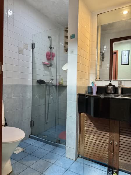 Yishun Sapphire, 40 Canberra Drive, 3 Bedrooms, 1,152 sqft, Condominium For Sale, by Derek Chong 张恒福, 500241286 - Bathroom - PropertyGuru.com.sg
