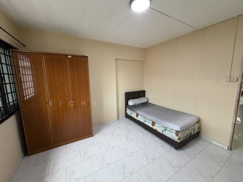 295 Choa Chu Kang Avenue 2, 295 Choa Chu Kang Avenue 2, 3 Bedrooms, 1,119 sqft, HDB Flat For Sale, by Richard Ho SW, 500241291 - Bedroom - PropertyGuru.com.sg