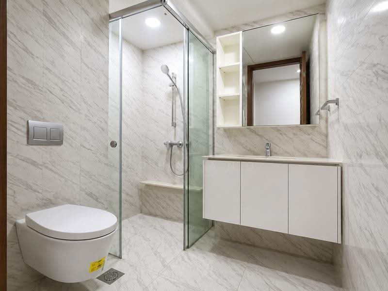 Le Quest, 8 Bukit Batok Street 41, 2 Bedrooms, 710 sqft, Condominium For Rent, by John Ang, 500241299 - Bathroom - PropertyGuru.com.sg