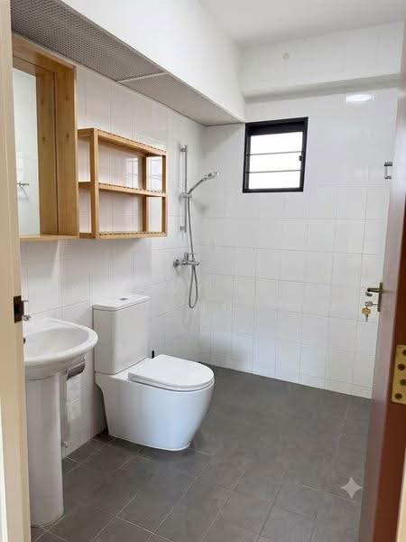 264A Punggol Way, 264A Punggol Way, 3 Bedrooms, 1,206 sqft, HDB Flat For Rent, by Robert Peng 彭润标, 500241302 - Bathroom - PropertyGuru.com.sg