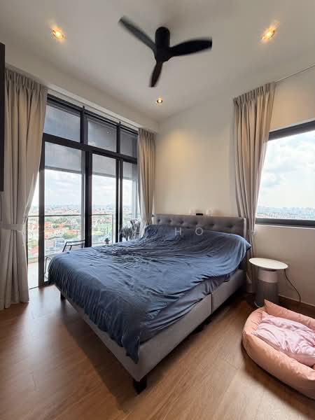 The Florence Residences, 91 Hougang Avenue 2, 3 Bedrooms, 1,281 sqft, Condominium For Sale, by Ian Ho, 500241306 - Bedroom - PropertyGuru.com.sg