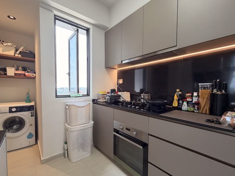 The Florence Residences, 91 Hougang Avenue 2, 3 Bedrooms, 1,281 sqft, Condominium For Sale, by Ian Ho, 500241306 - Kitchen - PropertyGuru.com.sg