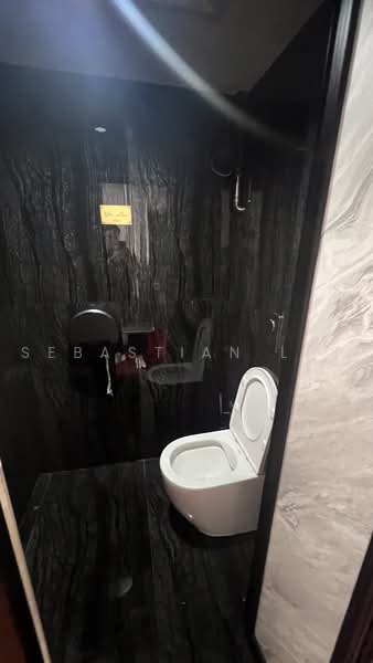 Outram Road F&B 欧南路黄金餐饮旺铺, Outram Road, Alexandra / Commonwealth, 1,400 sqft, Food & Beverage For Rent, by Sebastian Lee, 500241318 - Bathroom - CommercialGuru.com.sg