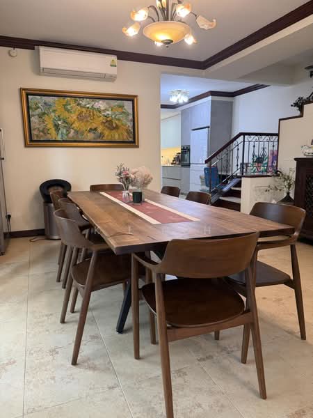 LANDED7772@GOOD PRICE COSY SEMI D AT SUNRISE, Sunrise Villa, Seletar / Yio Chu Kang, 4 Bedrooms, 2,800 sqft, Semi-Detached House For Sale, by K L Goh, 500241323 - Dining Room - PropertyGuru.com.sg