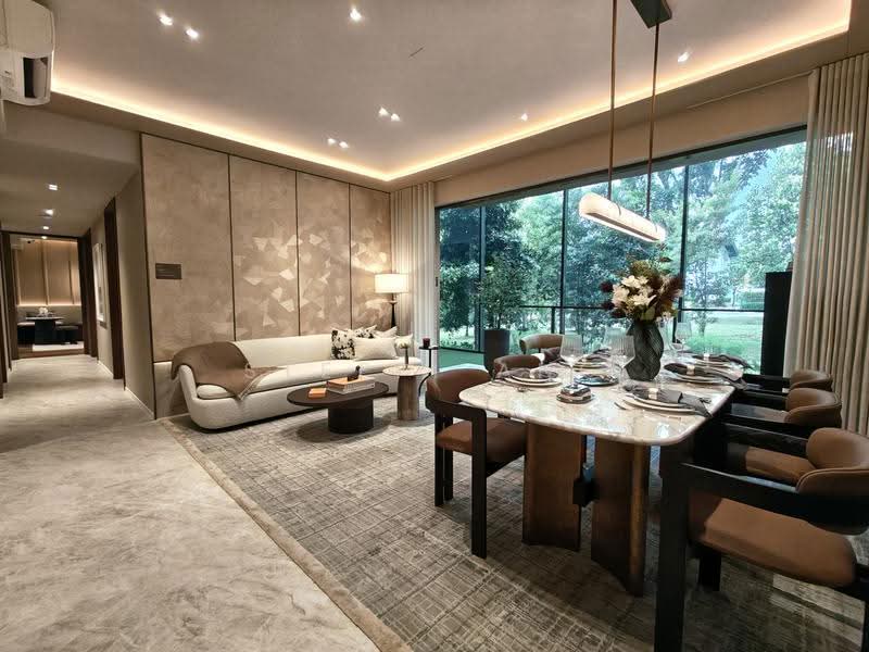 BUKIT TIMAH SWISS CLUB GCB AREA, Dunearn road, Newton / Novena, 4 Bedrooms, 1,378 sqft, Condominium For Sale, by Steffi Ang, 500241326 - Living Room - PropertyGuru.com.sg