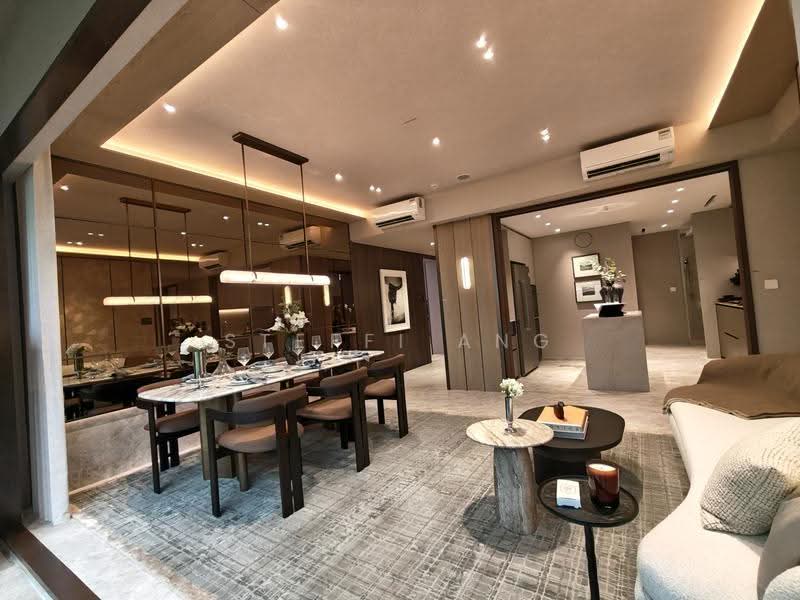 BUKIT TIMAH SWISS CLUB GCB AREA, Dunearn road, Newton / Novena, 4 Bedrooms, 1,378 sqft, Condominium For Sale, by Steffi Ang, 500241326 - Dining Room - PropertyGuru.com.sg