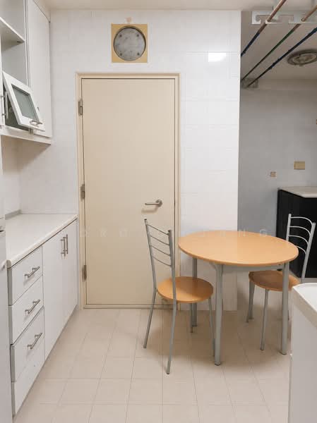 158B Rivervale Crescent, 158B Rivervale Crescent, 3 Bedrooms, 1,012 sqft, HDB Flat For Sale, by Pedro Chuang, 500241353 - Kitchen - PropertyGuru.com.sg