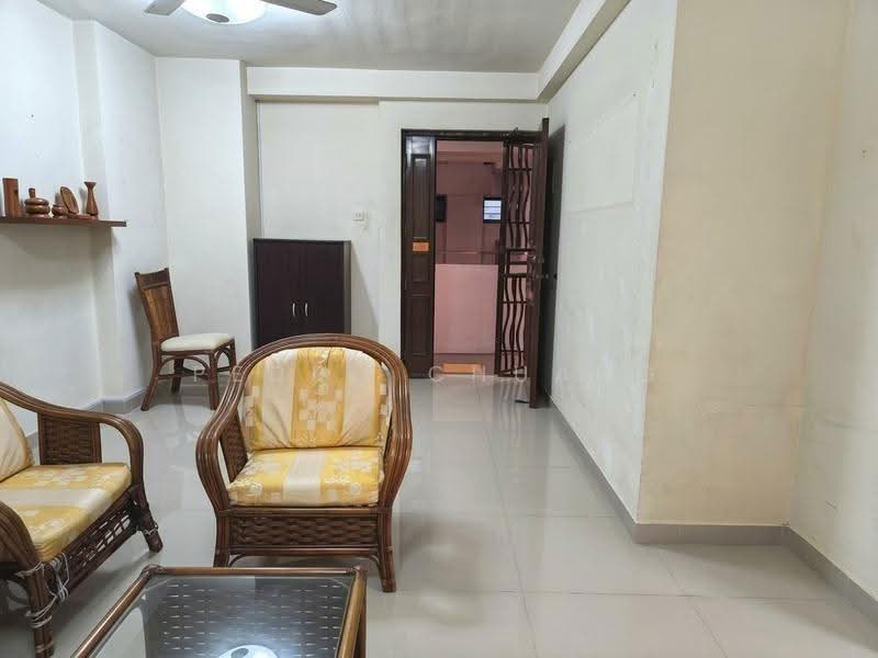 158B Rivervale Crescent, 158B Rivervale Crescent, Hougang / Punggol / Sengkang, 3 Bedrooms, 1,012 sqft, HDB Flat For Sale, by Pedro Chuang, 500241353 - Living Room - PropertyGuru.com.sg