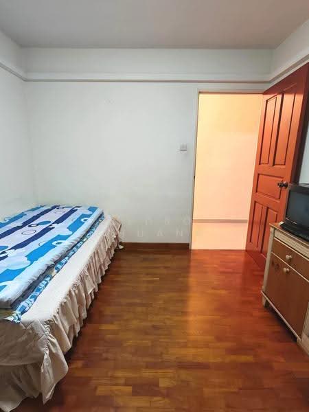 158B Rivervale Crescent, 158B Rivervale Crescent, Hougang / Punggol / Sengkang, 3 Bedrooms, 1,012 sqft, HDB Flat For Sale, by Pedro Chuang, 500241353 - Common Bedroom - PropertyGuru.com.sg