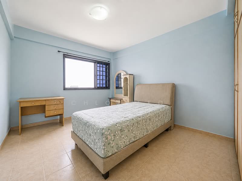 410 Pandan Gardens, 410 Pandan Gardens, 2 Bedrooms, 938 sqft, HDB Flat For Sale, by Chloe Teo, 500241359 - Bedroom 1 - PropertyGuru.com.sg