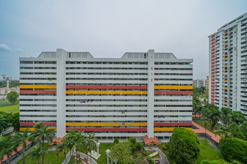 410 Pandan Gardens, 410 Pandan Gardens, 2 Bedrooms, 938 sqft, HDB Flat For Sale, by Chloe Teo, 500241359 - View from our unit - PropertyGuru.com.sg