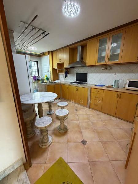 104 Bedok Reservoir Road, 104 Bedok Reservoir Road, 3 Bedrooms, 1,302 sqft, HDB Flat For Sale, by Jeff Hong, 500241367 - Kitchen - PropertyGuru.com.sg