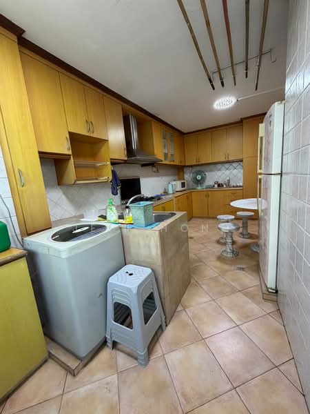 104 Bedok Reservoir Road, 104 Bedok Reservoir Road, 3 Bedrooms, 1,302 sqft, HDB Flat For Sale, by Jeff Hong, 500241367 - Kitchen - PropertyGuru.com.sg