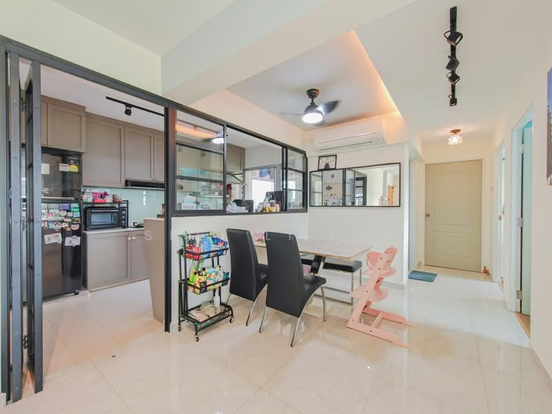502C Yishun Street 51, 502C Yishun Street 51, 3 Bedrooms, 1,206 sqft, HDB Flat For Sale, by Sher Li Toh, 500241368 - Kitchen - PropertyGuru.com.sg