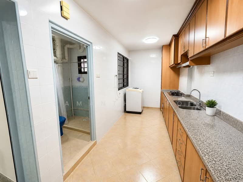 21 Jalan Membina, 21 Jalan Membina, 3 Bedrooms, 969 sqft, HDB Flat For Sale, by Samantha Teo, 500241370 - Kitchen - PropertyGuru.com.sg