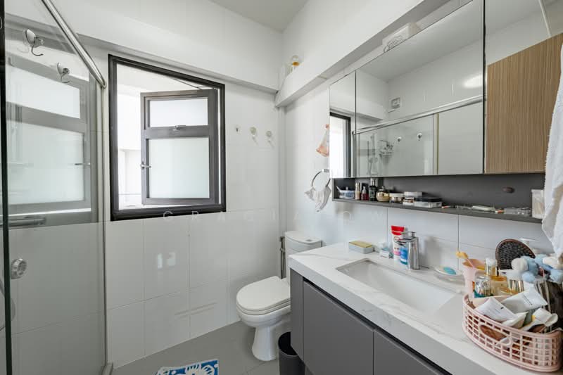 111A Alkaff Crescent, 111A Alkaff Crescent, 3 Bedrooms, 1,001 sqft, HDB Flat For Sale, by Gracia Ow, 500241375 - Bathroom - PropertyGuru.com.sg