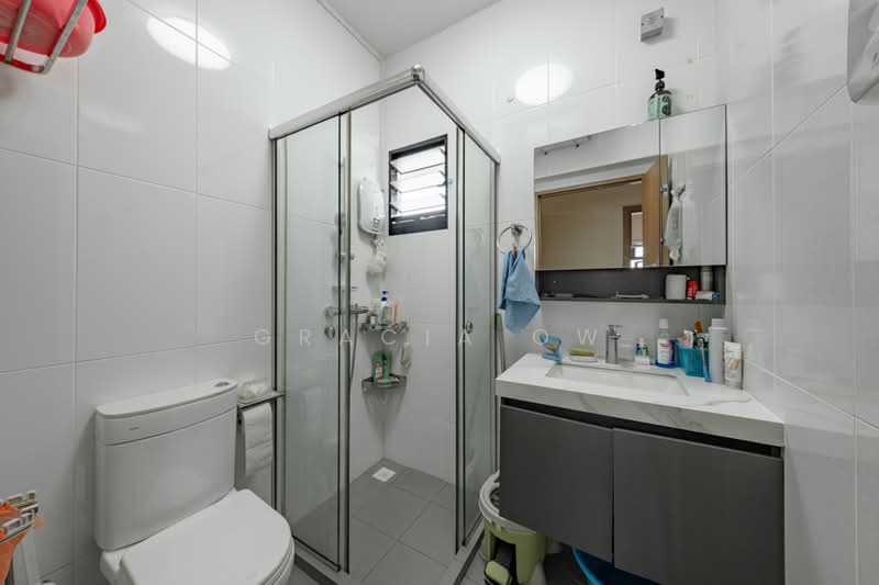 111A Alkaff Crescent, 111A Alkaff Crescent, 3 Bedrooms, 1,001 sqft, HDB Flat For Sale, by Gracia Ow, 500241375 - Bathroom - PropertyGuru.com.sg