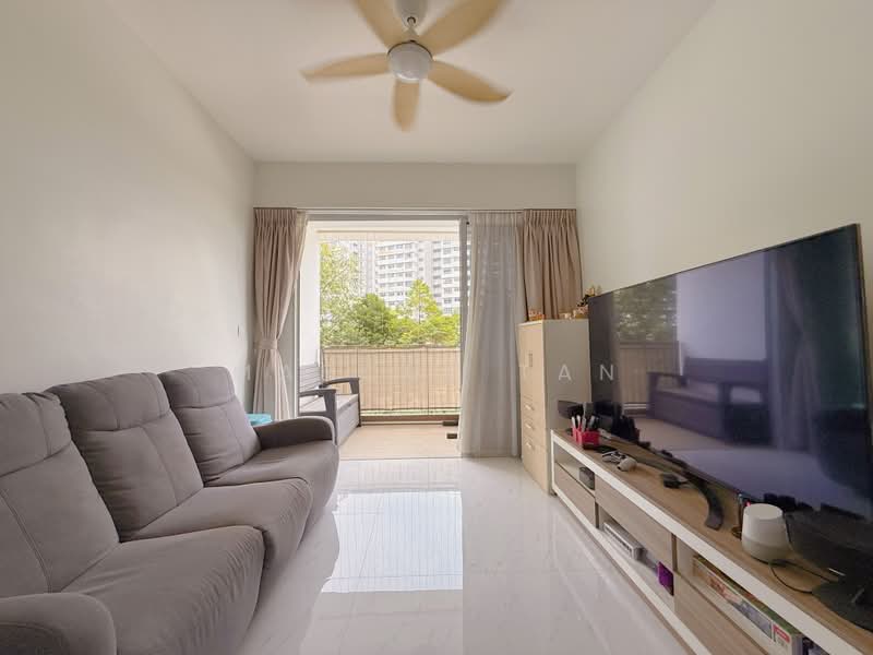CityLife @ Tampines, , 3 Bedrooms, 1,098 sqft, Condominium For Sale, by Marcus Tan, 500241386 - Living Room - PropertyGuru.com.sg