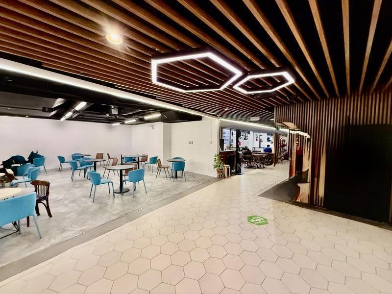 F&B Unit @ Raffles Place/Telok Ayer Vicinity | Great Catchment | Great Footfall, , 1,249 sqft, Food & Beverage For Rent, by Sean Pang, 500241395 - Interior - CommercialGuru.com.sg