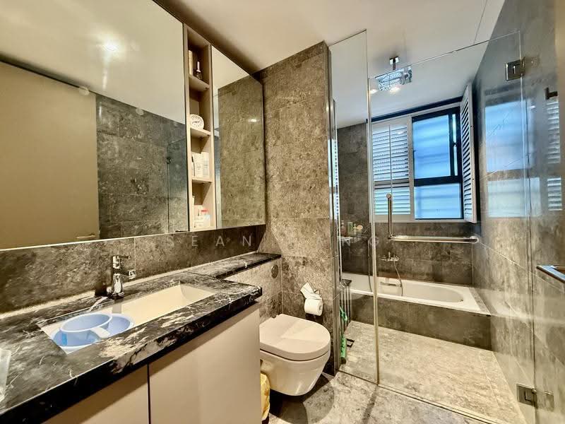 Watercove, , 5 Bedrooms, 3,369 sqft, Cluster House For Sale, by Sean Pang, 500241405 - Bathroom - PropertyGuru.com.sg