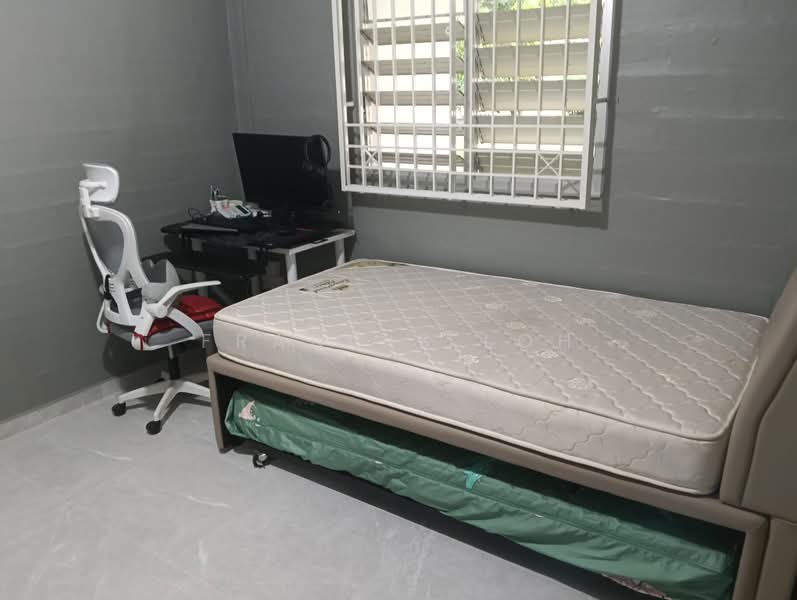 1 Lorong 7 Toa Payoh, 1 Lorong 7 Toa Payoh, Balestier / Toa Payoh, Room Rental, 100 sqft, HDB Flat For Rent, by Francis Loh, 500241410 - Bedroom - PropertyGuru.com.sg
