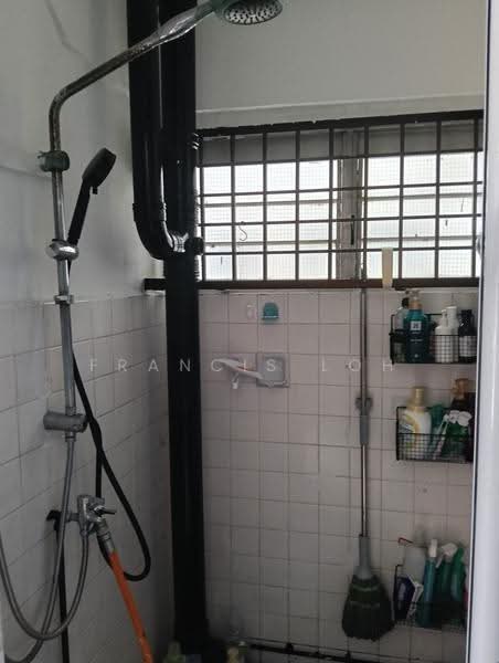 1 Lorong 7 Toa Payoh, 1 Lorong 7 Toa Payoh, Balestier / Toa Payoh, Room Rental, 100 sqft, HDB Flat For Rent, by Francis Loh, 500241410 - Bathroom - PropertyGuru.com.sg