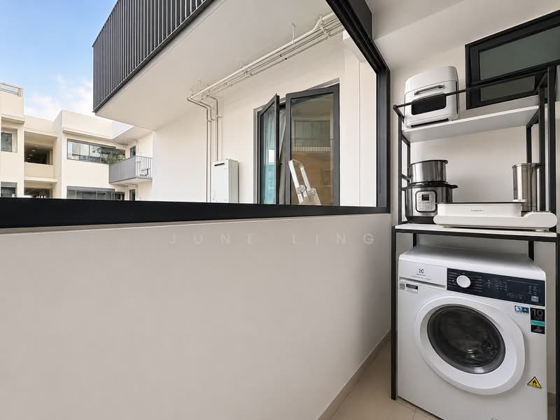Treasure at Tampines, 41 Tampines Lane, 4 Bedrooms, 1,238 sqft, Condominium For Sale, by June Ling, 500241423 - Balcony - PropertyGuru.com.sg