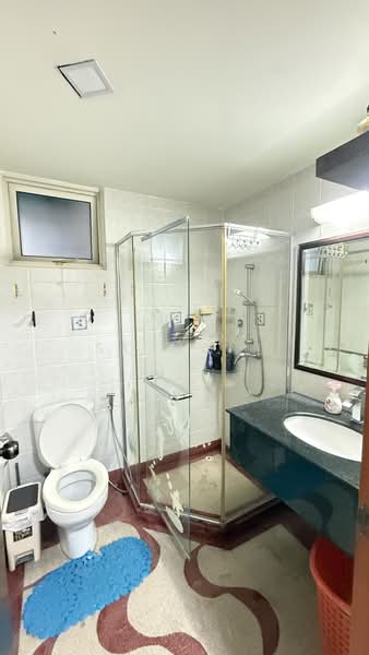 Rivervale Crest, 9 Rivervale Crescent, 3 Bedrooms, 1,206 sqft, Condominium For Rent, by Sk Mani, 500241435 - Bathroom - PropertyGuru.com.sg