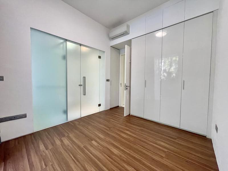 Holland Residences, 1 Taman Warna, Tanglin / Holland / Bukit Timah, 2 Bedrooms, 980 sqft, Condominium For Sale, by Tricia Tang, 500241449 - PropertyGuru.com.sg