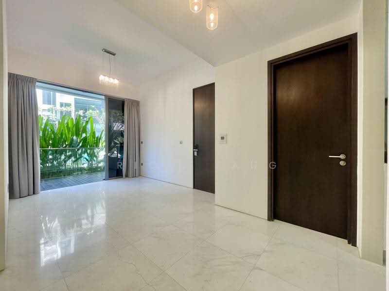 Holland Residences, 1 Taman Warna, Tanglin / Holland / Bukit Timah, 2 Bedrooms, 980 sqft, Condominium For Sale, by Tricia Tang, 500241449 - PropertyGuru.com.sg