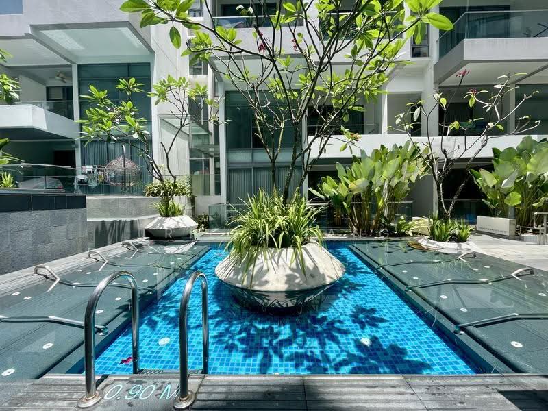 Holland Residences, 1 Taman Warna, Tanglin / Holland / Bukit Timah, 2 Bedrooms, 980 sqft, Condominium For Sale, by Tricia Tang, 500241449 - PropertyGuru.com.sg
