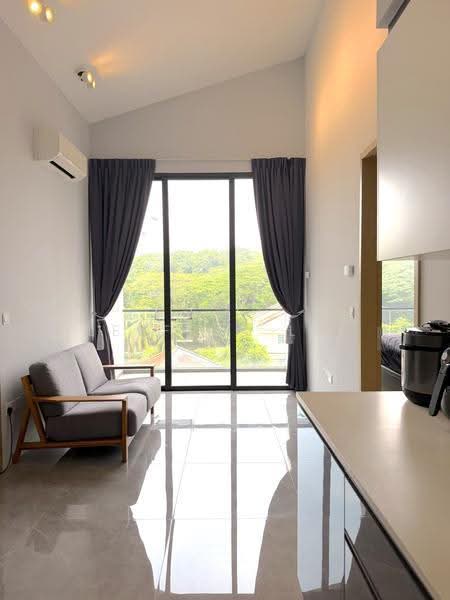 The Essence, 1 Chong Kuo Road, 2 Bedrooms, 904 sqft, Condominium For Sale, by Leeflyn Lee, 500241454 - Living Room - PropertyGuru.com.sg