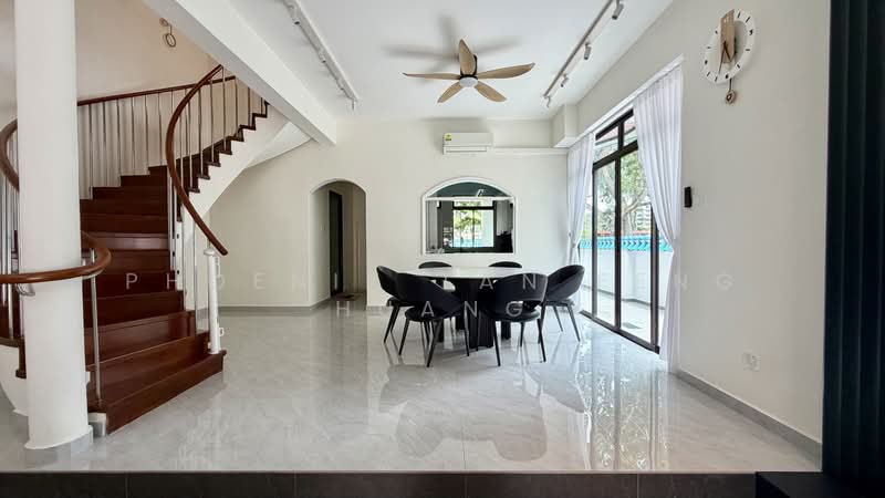 Renovated Corner Terrace For Rent, Move In Ready, 5 Bed 5 Bath, Walk To Siglap Mrt, East Coast Avenue ,East Coast Terrace , East Coast Drive ., 5 Bedrooms, 4,000 sqft, Corner Terrace For Rent, by Phoenix Tan Feng Huang, 500241478 - Living Room - PropertyGuru.com.sg