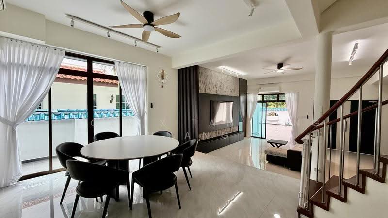 Renovated Corner Terrace For Rent, Move In Ready, 5 Bed 5 Bath, Walk To Siglap Mrt, East Coast Avenue ,East Coast Terrace , East Coast Drive ., 5 Bedrooms, 4,000 sqft, Corner Terrace For Rent, by Phoenix Tan Feng Huang, 500241478 - Living Room - PropertyGuru.com.sg