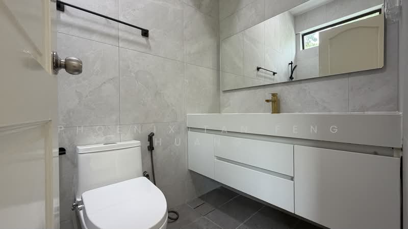 Renovated Corner Terrace For Rent, Move In Ready, 5 Bed 5 Bath, Walk To Siglap Mrt, East Coast Avenue ,East Coast Terrace , East Coast Drive ., 5 Bedrooms, 4,000 sqft, Corner Terrace For Rent, by Phoenix Tan Feng Huang, 500241478 - Bathroom - PropertyGuru.com.sg