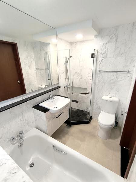 Cote D'Azur, 66 Marine Parade Road, 1 Bedroom, 905 sqft, Condominium For Rent, by Joan Cheng, 500241479 - Bathroom - PropertyGuru.com.sg