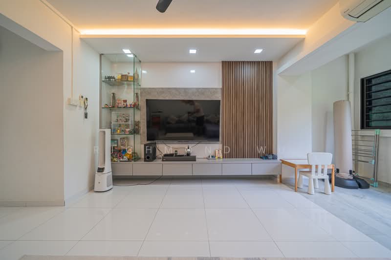 542 Bukit Batok Street 52, 542 Bukit Batok Street 52, 4 Bedrooms, 1,571 sqft, HDB Flat For Sale, by Richmond Wu, 500241481 - Living Room - PropertyGuru.com.sg