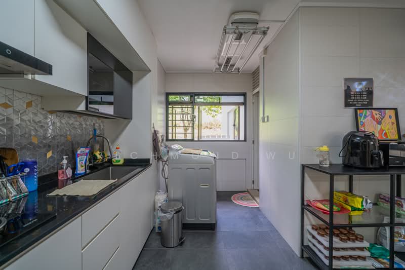 542 Bukit Batok Street 52, 542 Bukit Batok Street 52, 4 Bedrooms, 1,571 sqft, HDB Flat For Sale, by Richmond Wu, 500241481 - Kitchen - PropertyGuru.com.sg