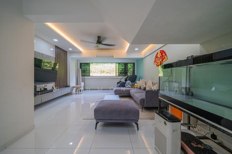 542 Bukit Batok Street 52, 542 Bukit Batok Street 52, 4 Bedrooms, 1,571 sqft, HDB Flat For Sale, by Richmond Wu, 500241481 - Living Room - PropertyGuru.com.sg