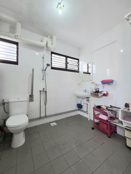 665 Yishun Avenue 4, 665 Yishun Avenue 4, 5 Bedrooms, 1,421 sqft, HDB Flat For Sale, by Cynthia Chan, 500241482 - PropertyGuru.com.sg
