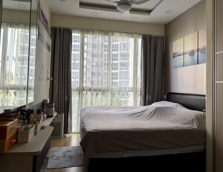 Lake Life, 6 Tao Ching Road, 3 Bedrooms, 1,119 sqft, Condominium For Sale, by Lee Chong, 500241483 - PropertyGuru.com.sg